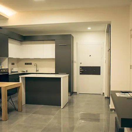 Charming Flat Close To The Beach With Shared Pool And Balcony With Pool View In Iskele, Cyprus Apartman Ájosz Jeórjosz
